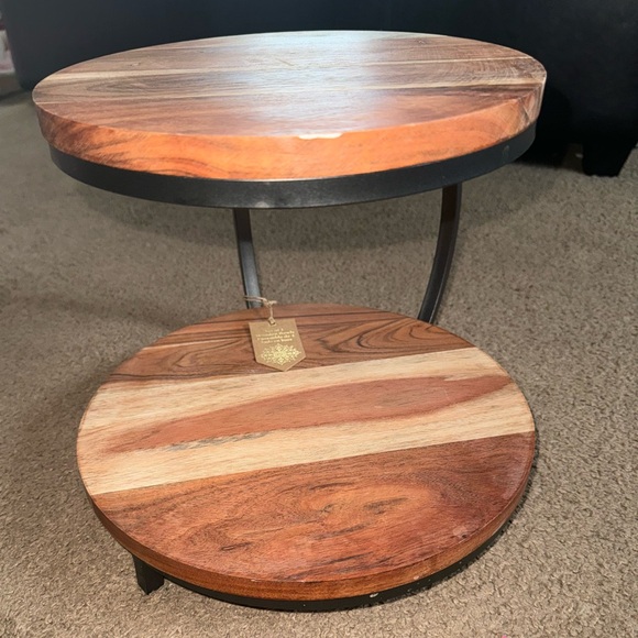 BNWT, wooden two tiered shelf decor - Picture 2 of 7